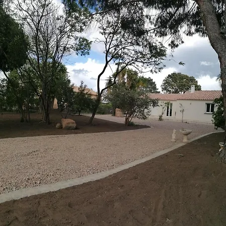 Maison De